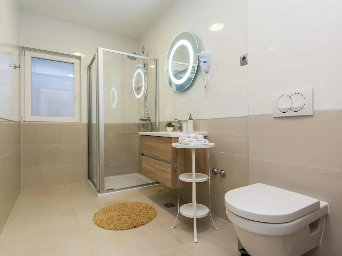 Lovely Villa In Debeljak With Heated Private Pool